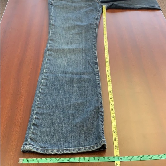 Gap stretch curvy jeans with flapsd - Picture 2 of 10